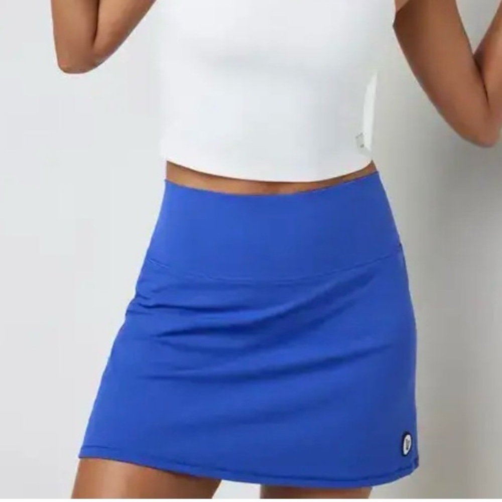 Vuori Women's Volley Tennis Skirt in Royal Blue